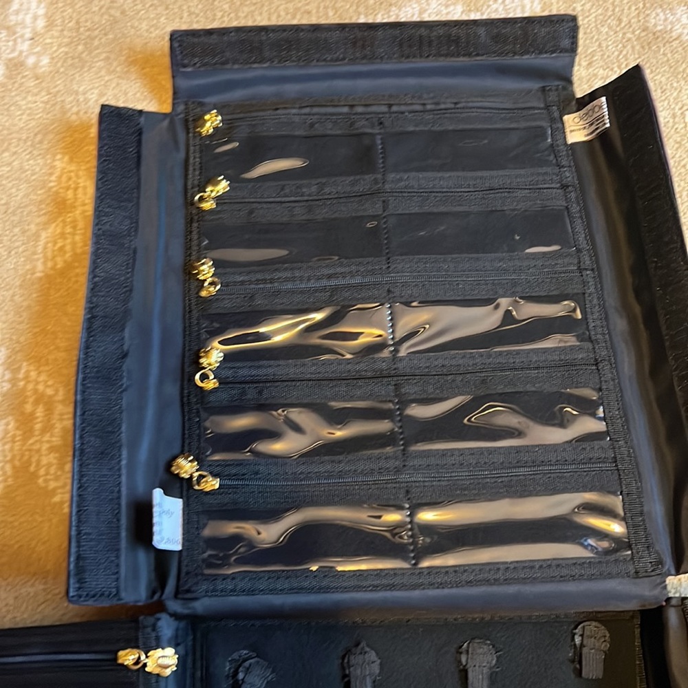 Jewelry Case - Storage Case - Picture 3 of 11